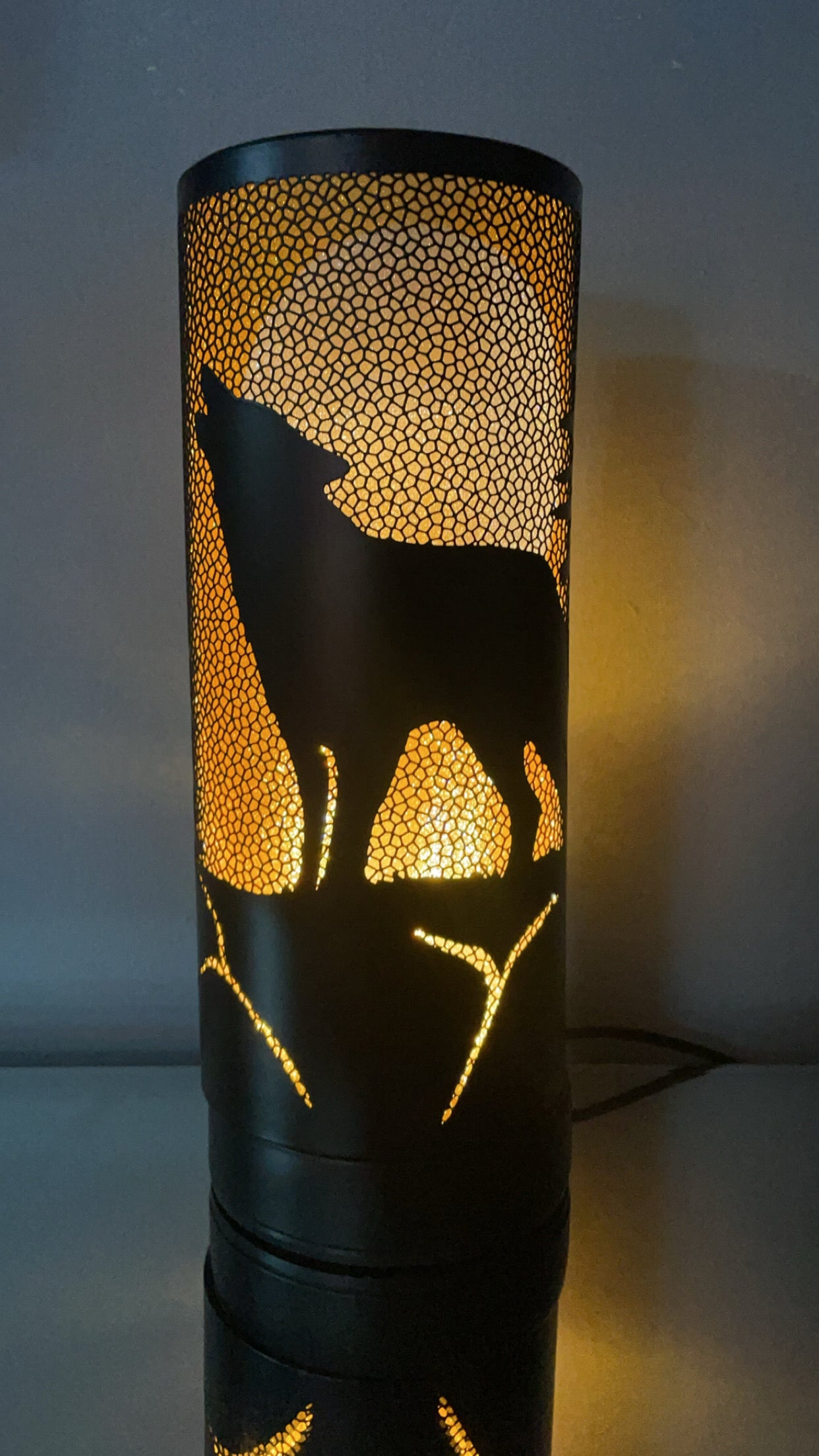 Wolf Song Aroma Touch Lamp