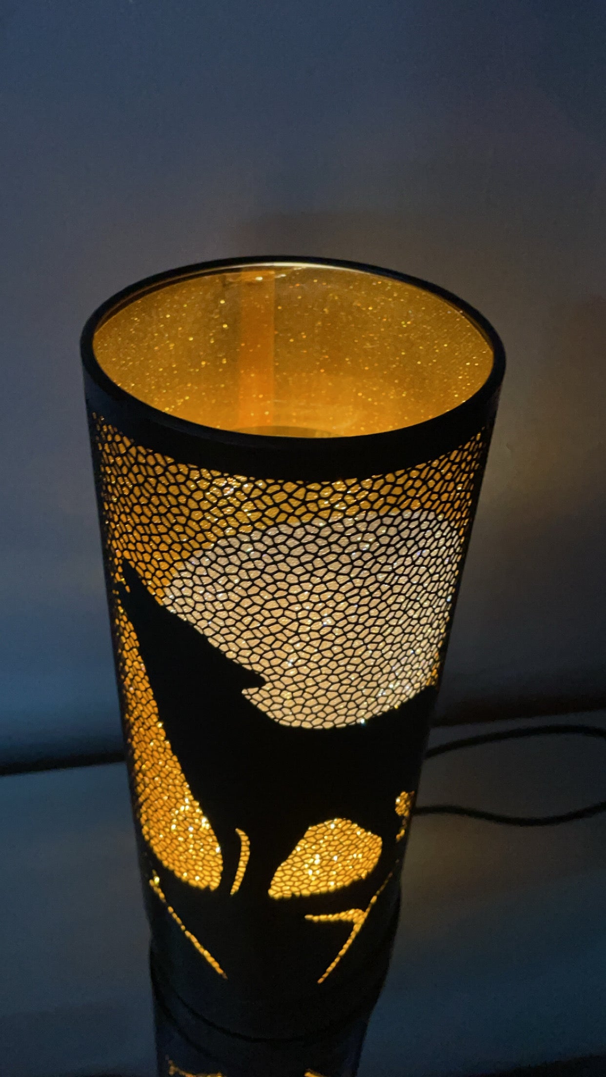 Wolf Song Aroma Touch Lamp