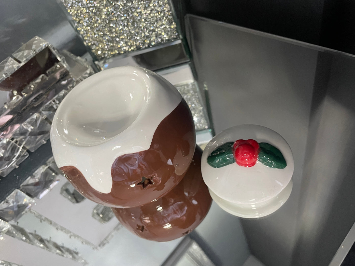 Christmas Pudding Shaped Ceramic Oil Burner