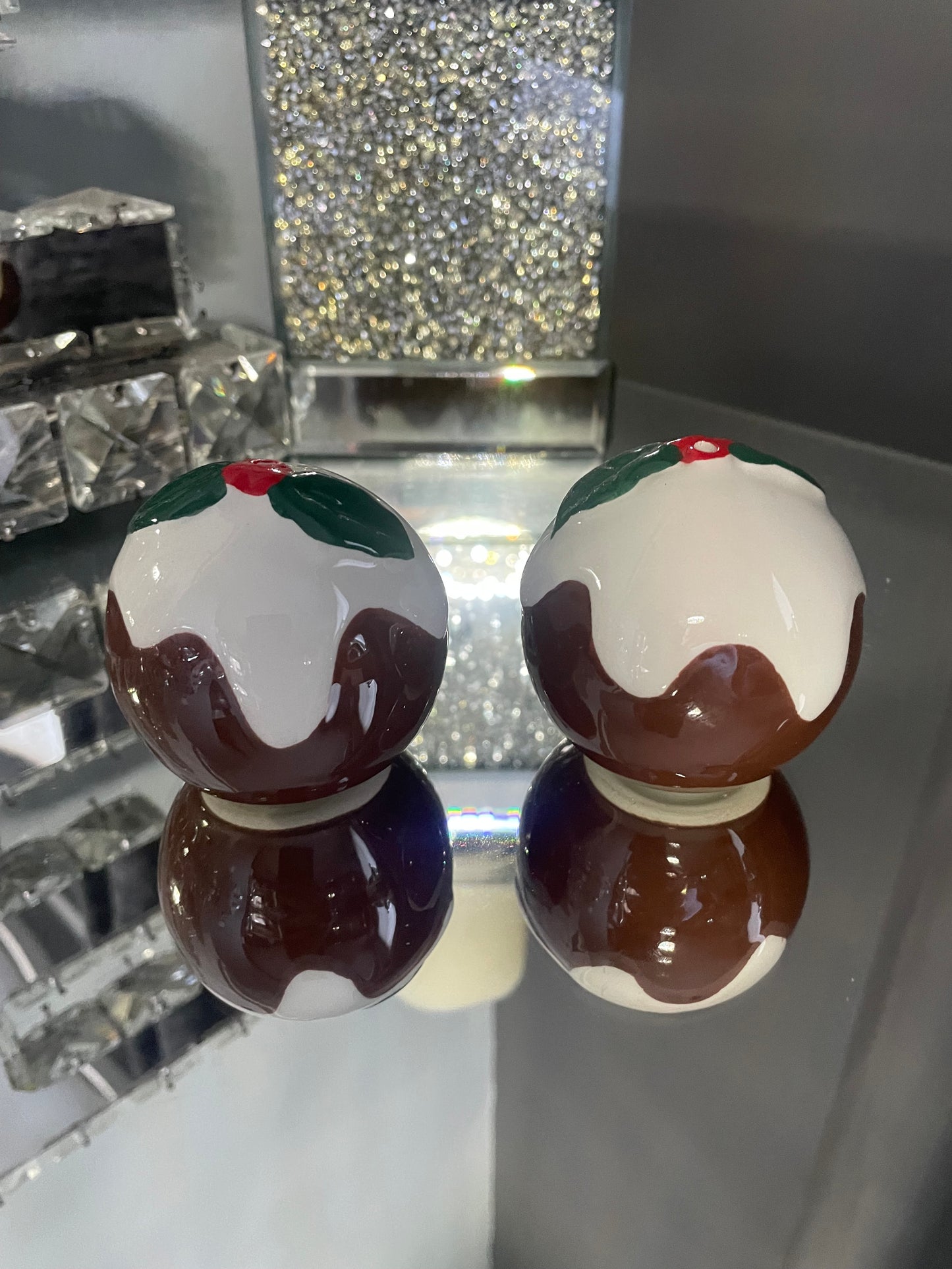 Christmas Pudding Shaped Ceramic Salt and Pepper Set