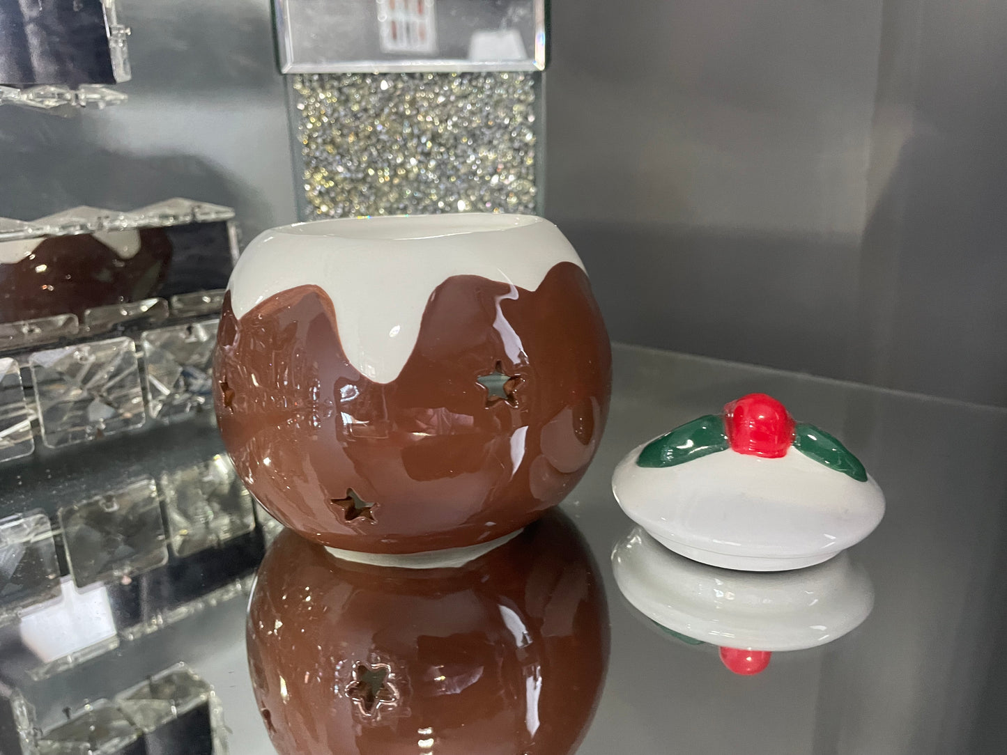Christmas Pudding Shaped Ceramic Oil Burner