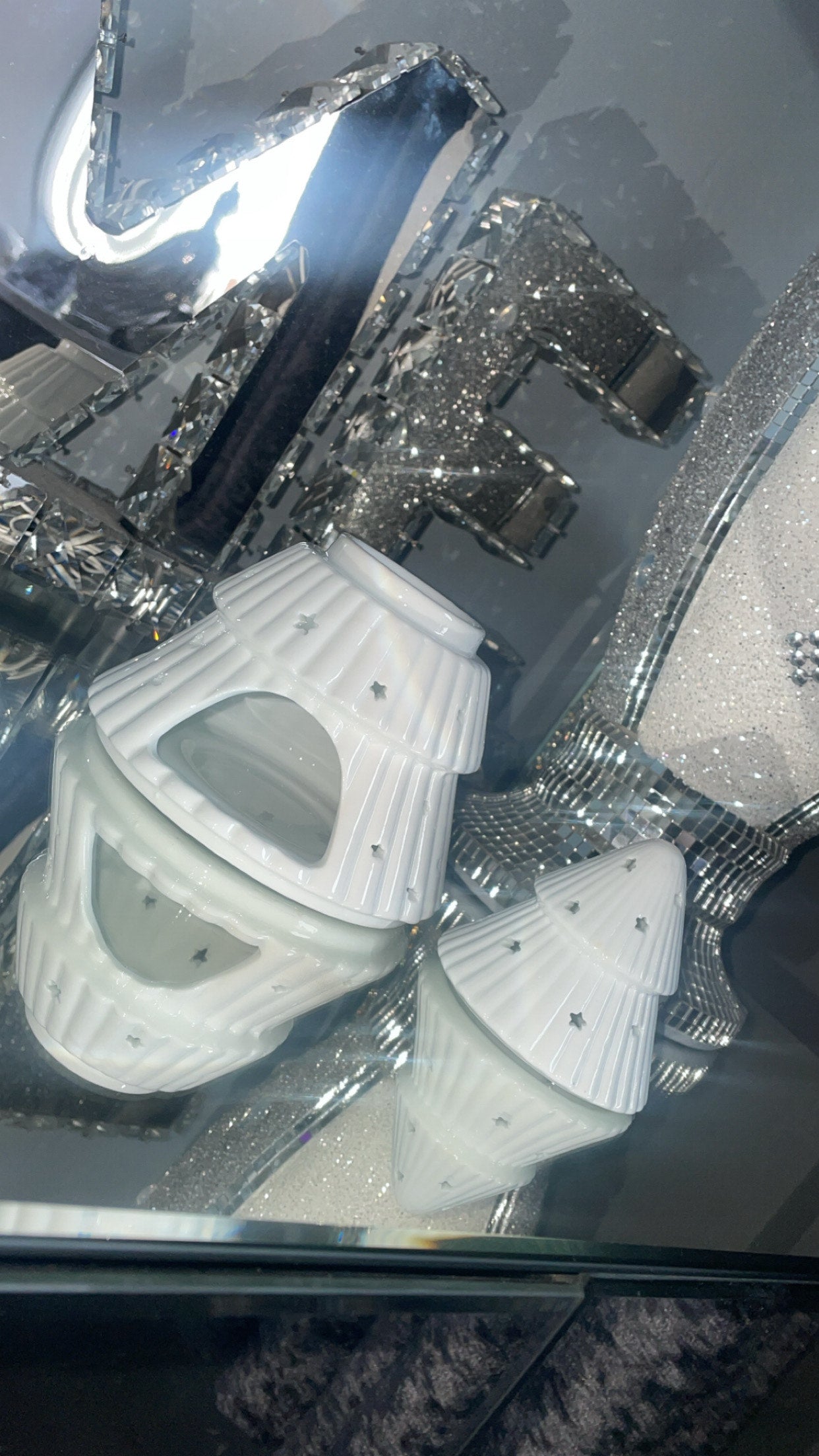 Christmas Tree Oil Burner for Cozy Winter Fragrance - Candles, Decor